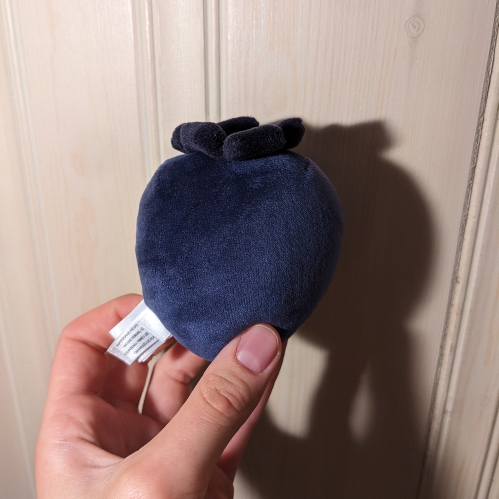 Rare And Retired Blueberry Jellycat - Picture 3 of 3